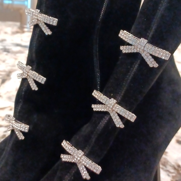 Gianni Bini Dalton Black Suede High Heeled Booties Crystal Bows SZ 6, 10, 11 - Picture 3 of 16